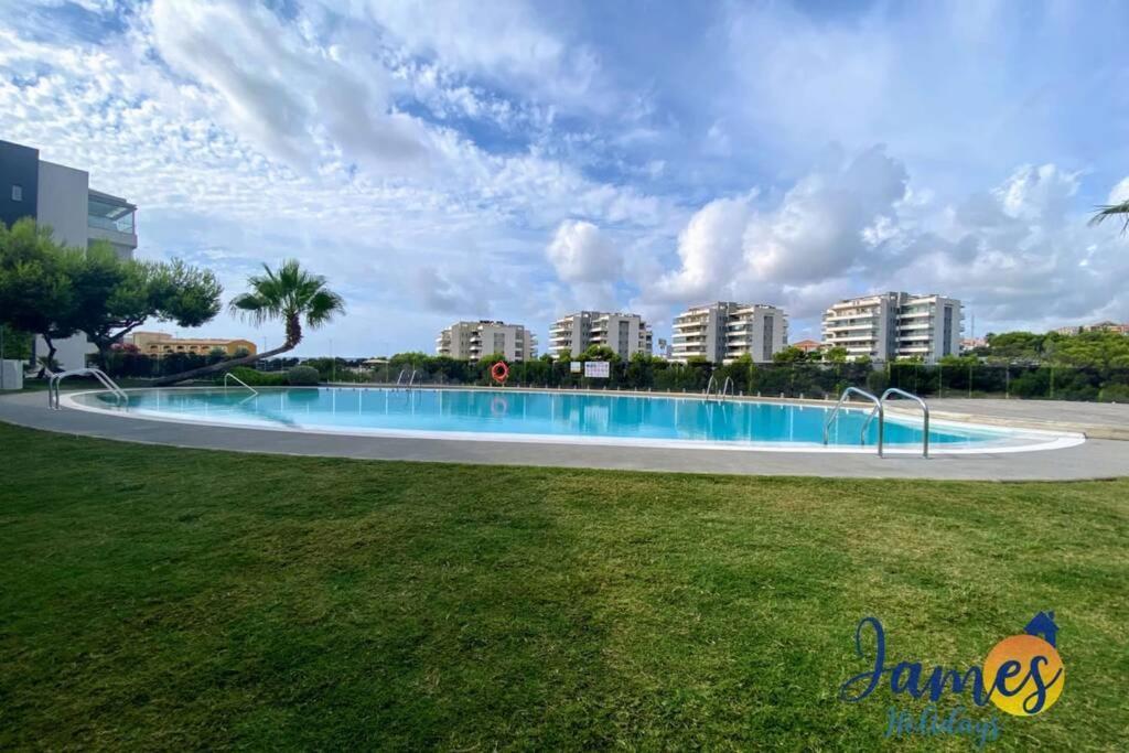 Green Hills Luxury Apartment With Comm Pool アリカンテ エクステリア 写真