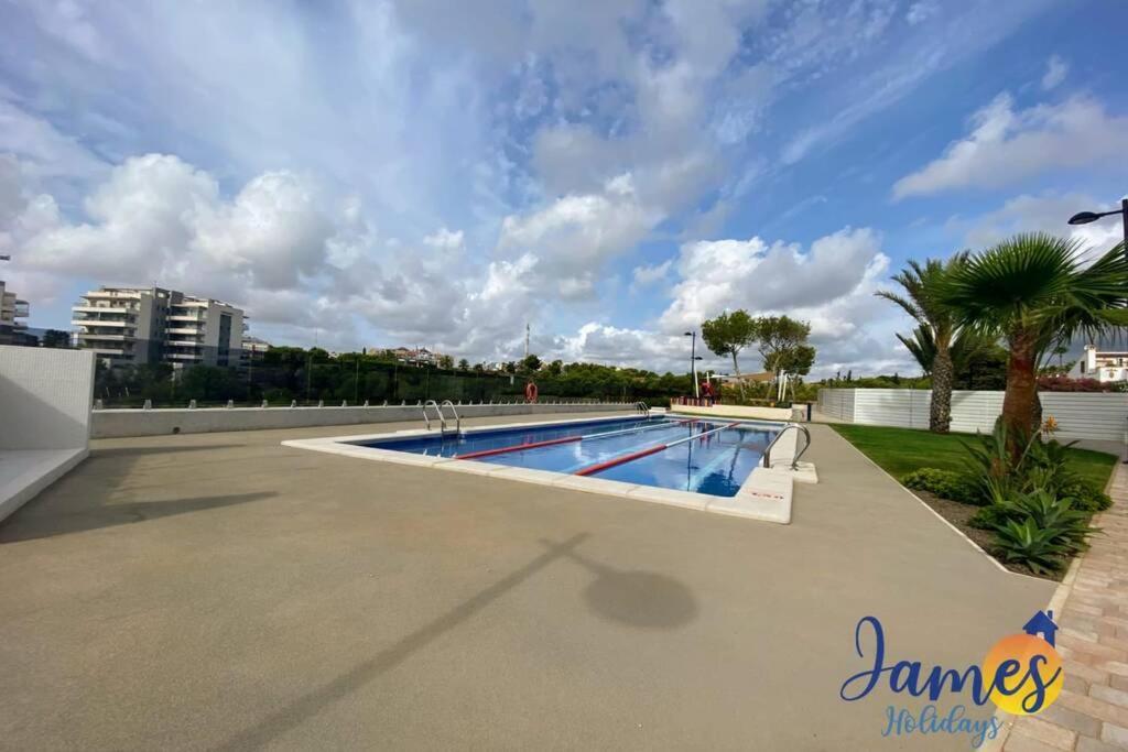 Green Hills Luxury Apartment With Comm Pool アリカンテ エクステリア 写真